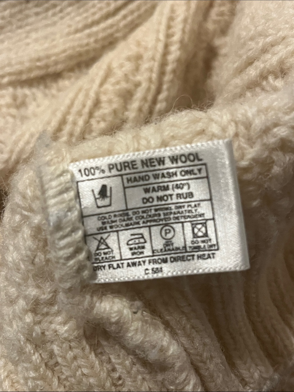 SOLD Scottish 100% Wool Handknit Cable Fisherman's Boxy Relaxed Chunky Sweater L - Picture 7 of 7